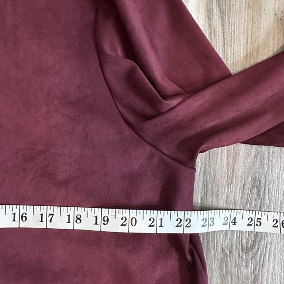 Bryn Walker Women Top Sz 2X Faux Suede Burgundy Red Lagenlook Hi Low Bell Sleeve - Picture 6 of 7